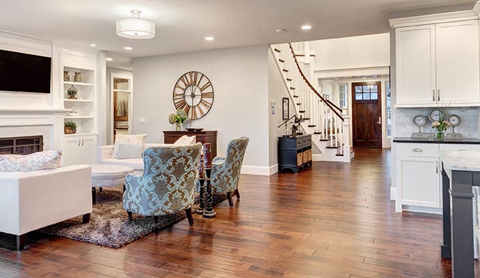 A beautiful room with hardwood floor