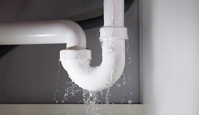 Leaked water pipe Leaked water pipe